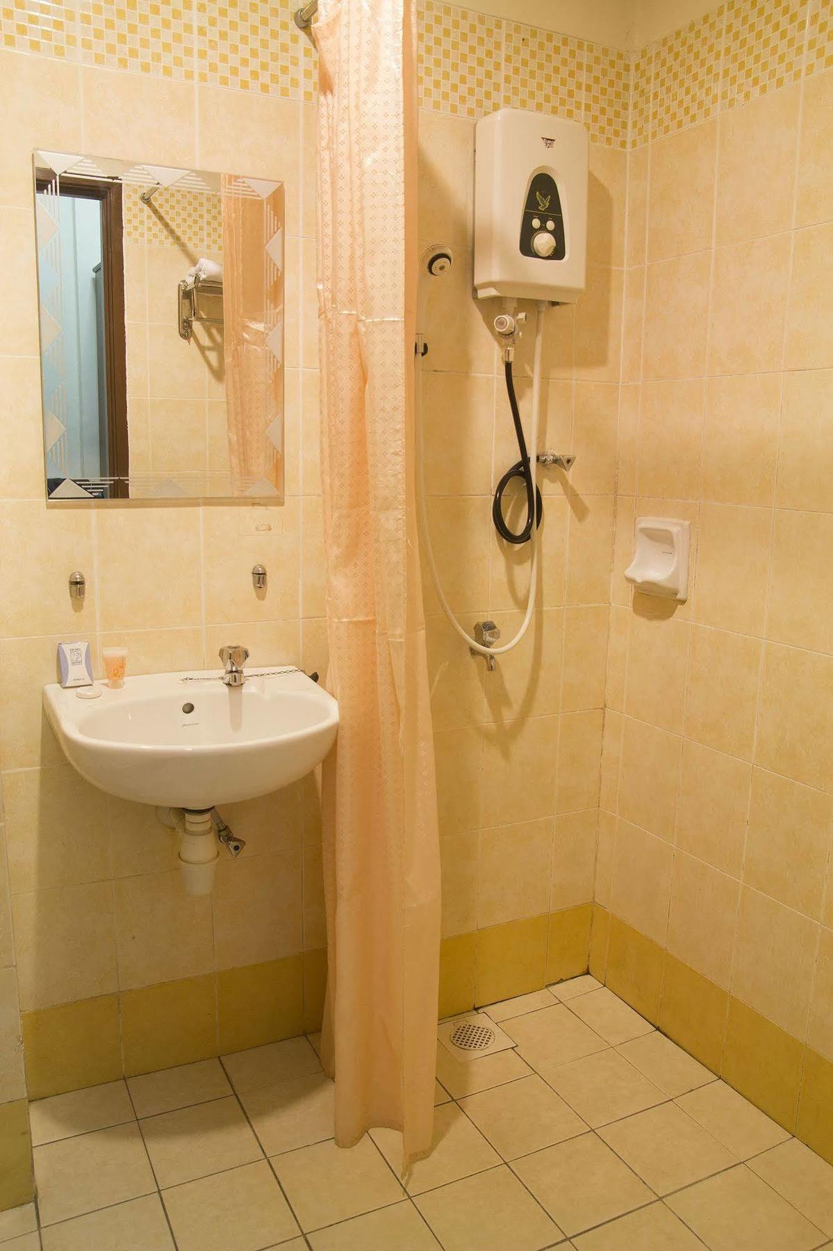 Suria Service Apartment-Hotel Bukit Merah Kültér fotó