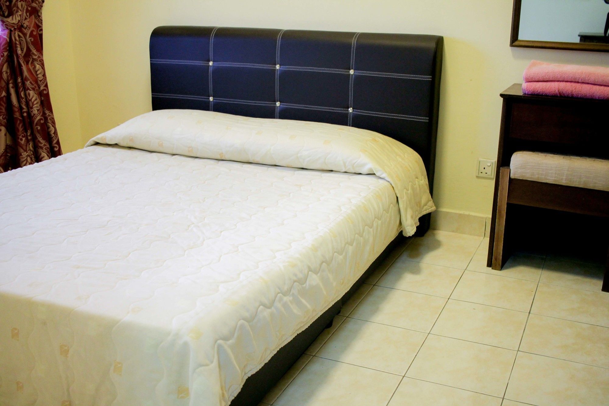 Suria Service Apartment-Hotel Bukit Merah Kültér fotó