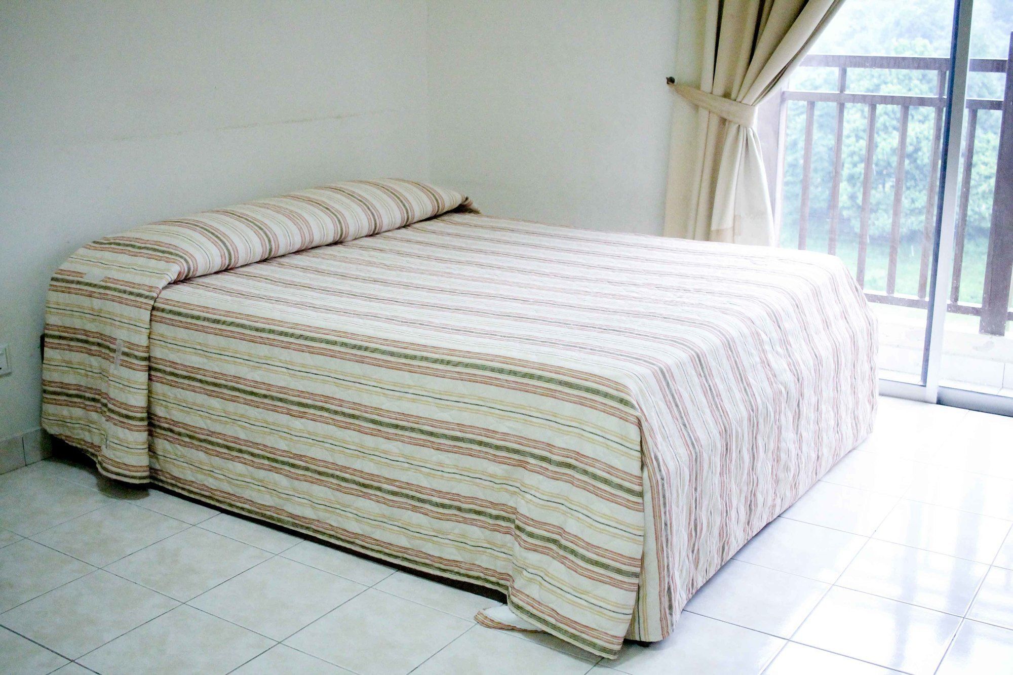 Suria Service Apartment-Hotel Bukit Merah Kültér fotó