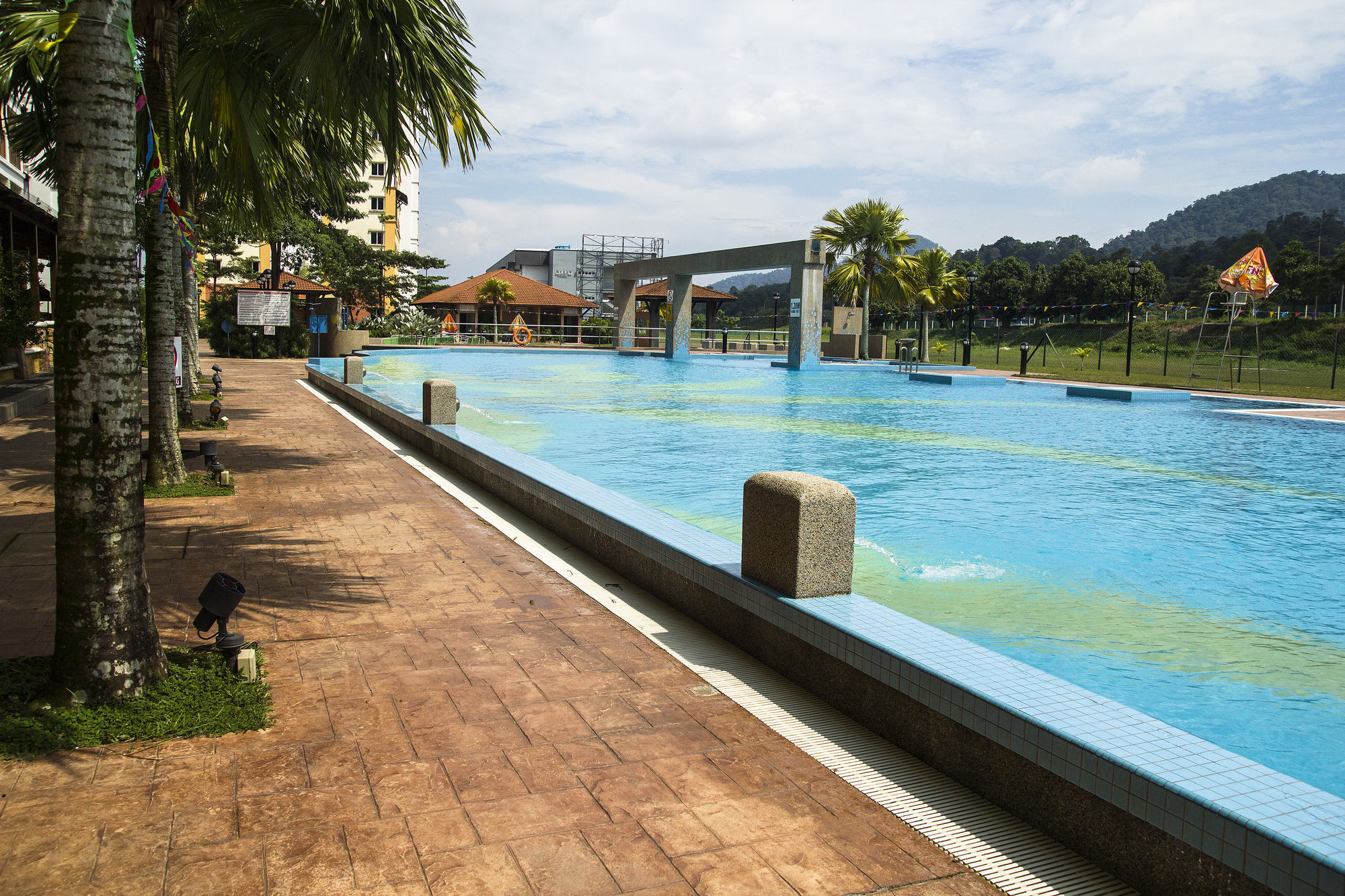Suria Service Apartment-Hotel Bukit Merah Kültér fotó